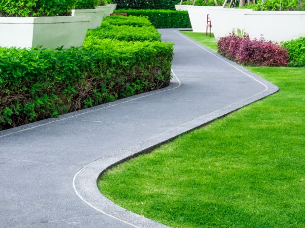 Walkway Curb Installation in Jeffersonville
